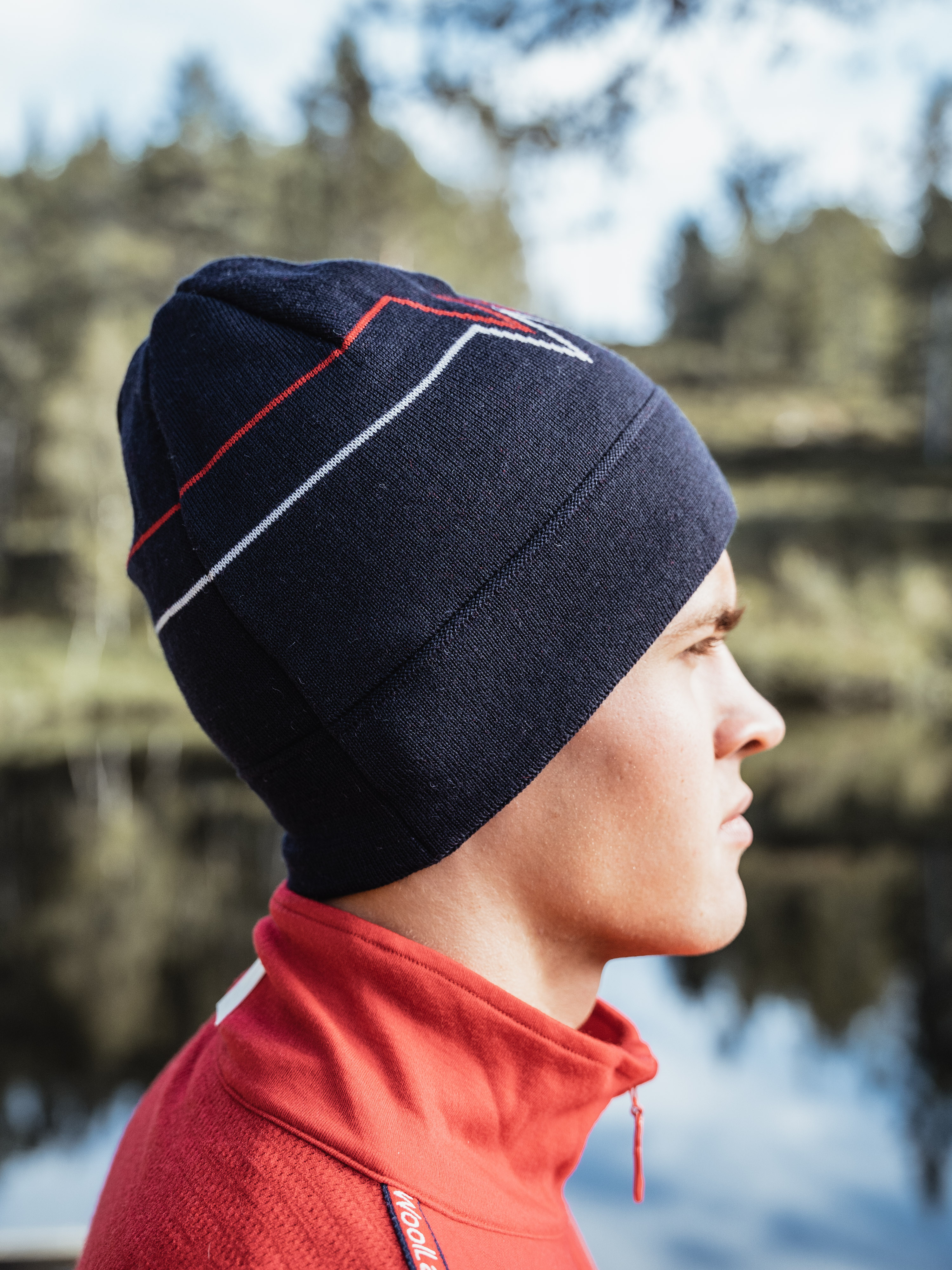 Hallingskarvet strikket ull-lue Blue Ink