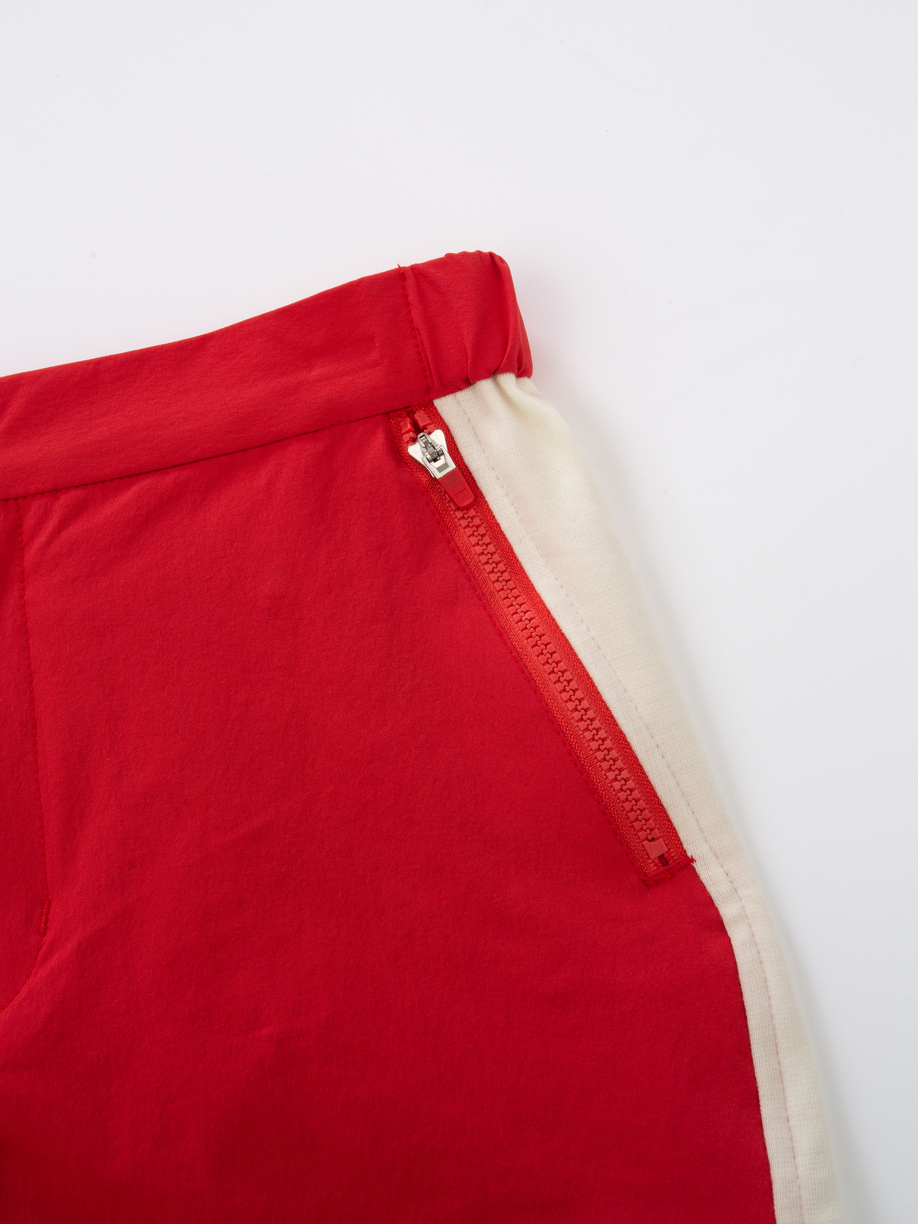 Sandfjellet Turshorts  Tomtato Puree