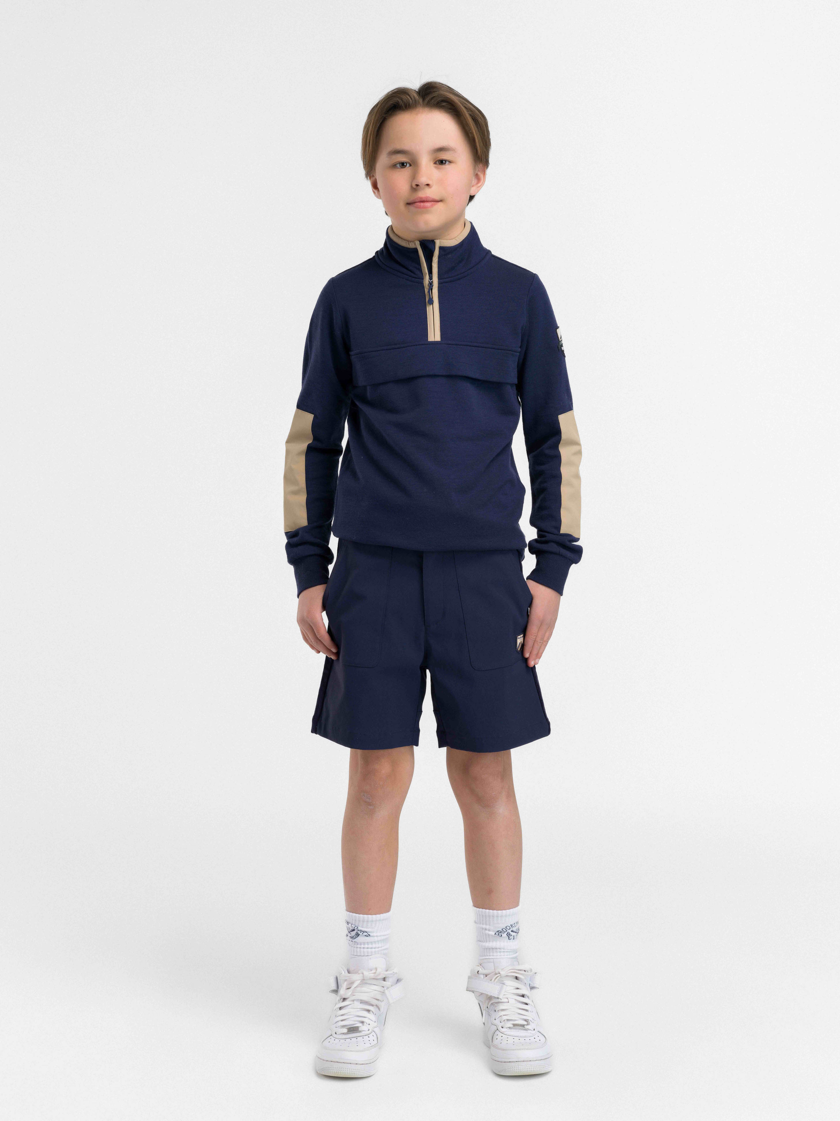 Romsdalseggen Cord Shorts  Blue Ink