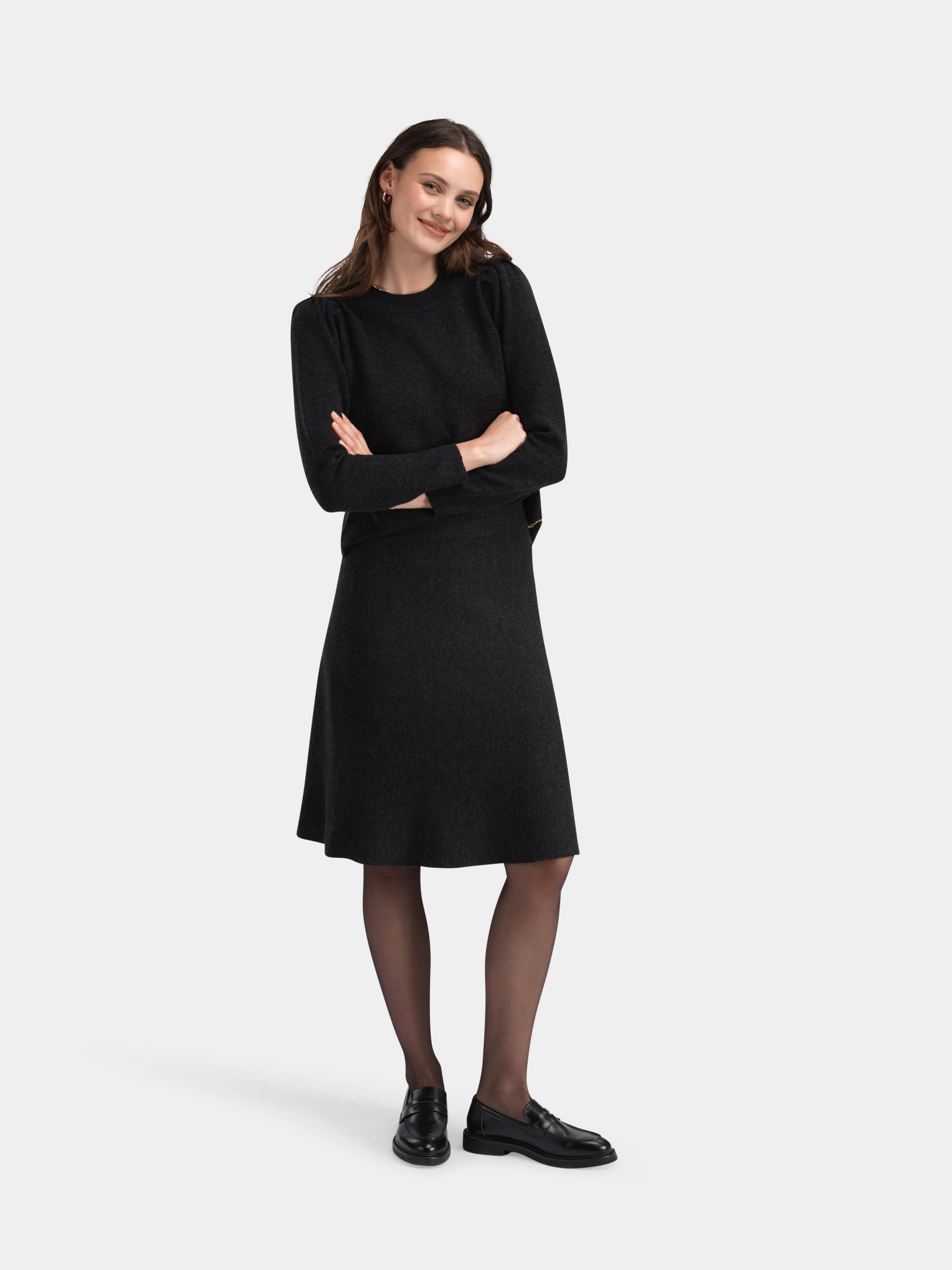 Ramsfjellet Ullgenser  Charcoal Grey