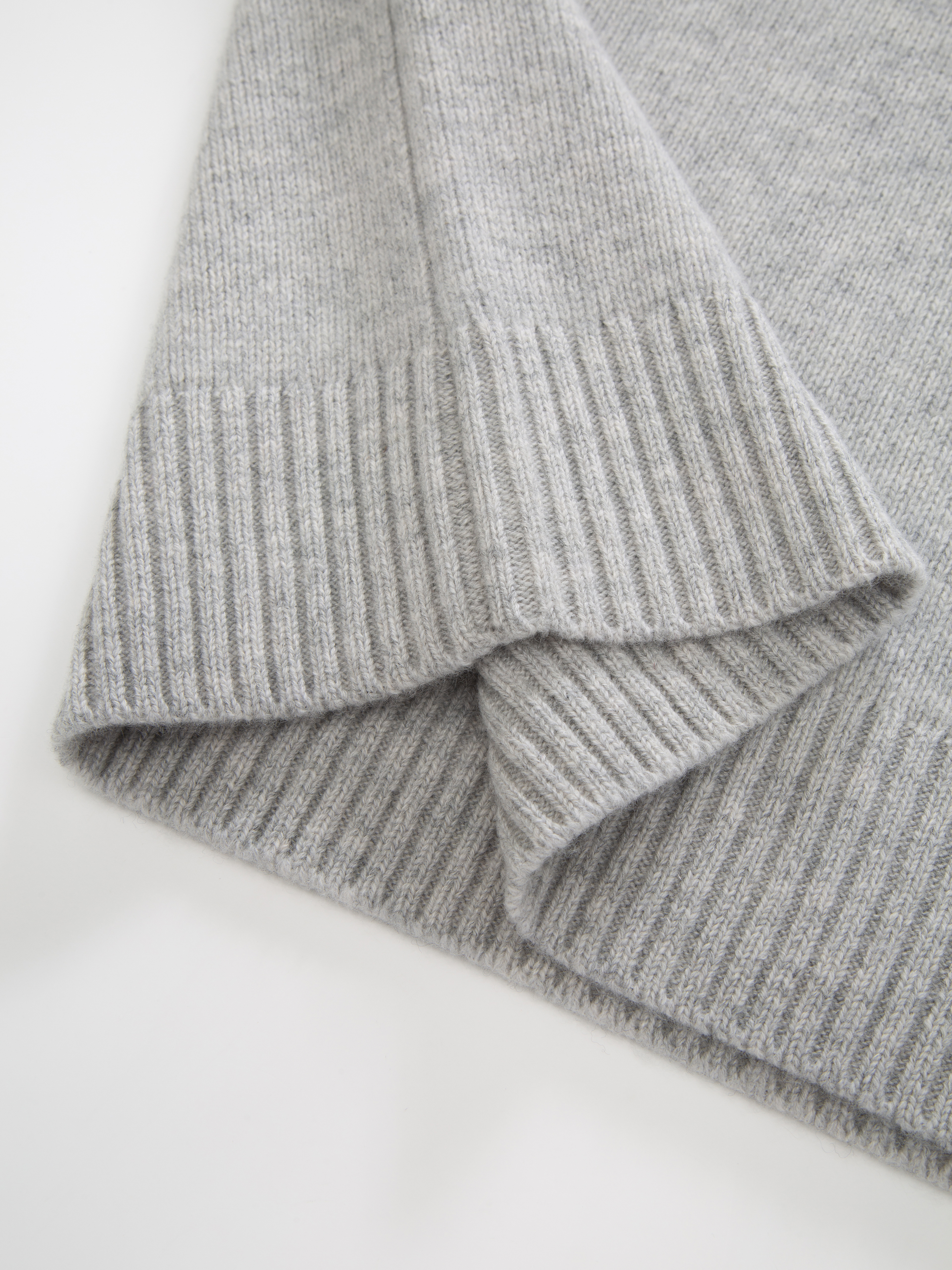 Snøheim Strikkegenser  Grey Melange