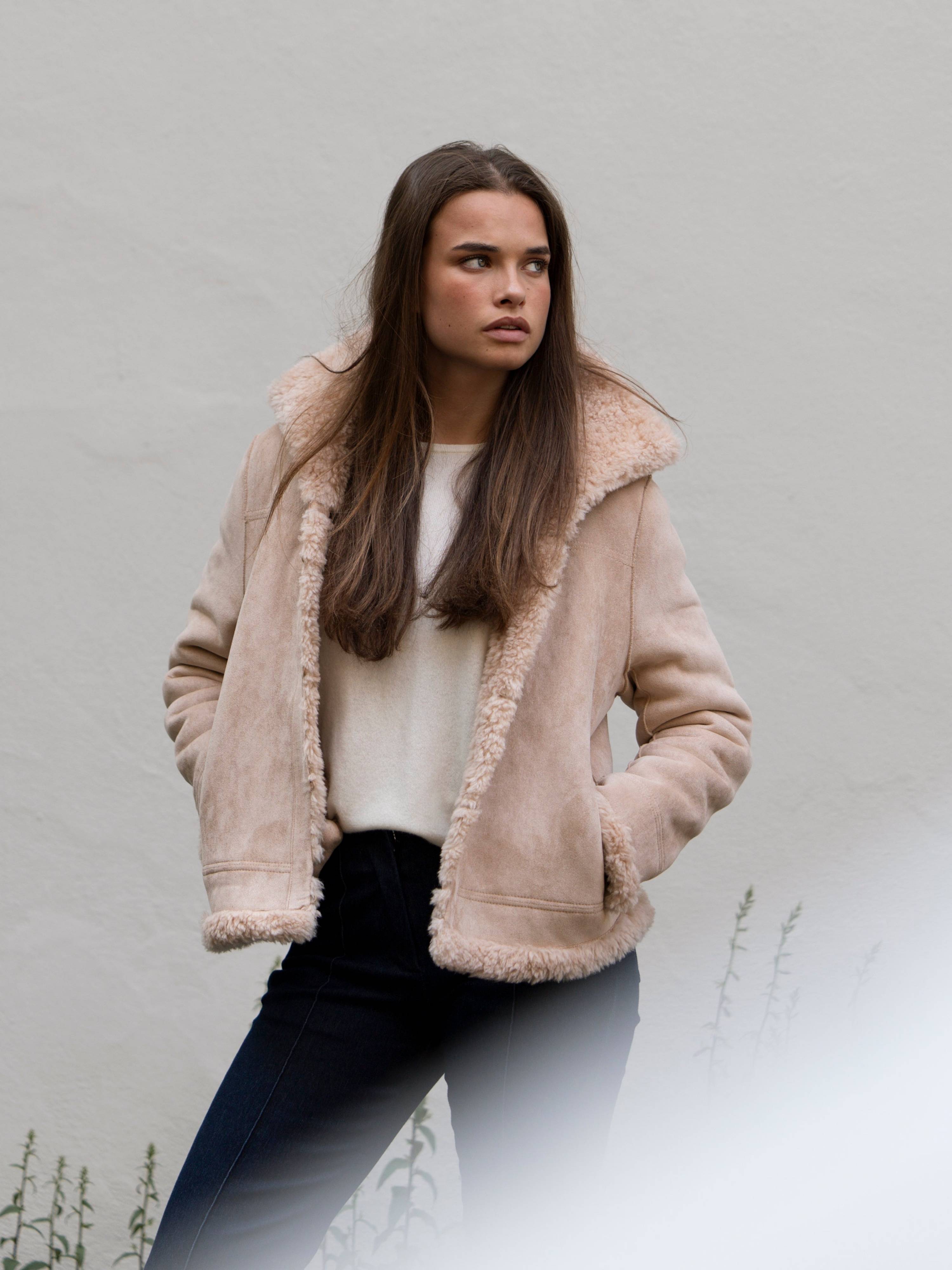 Solbakken Lammeull Jakke  Champagne