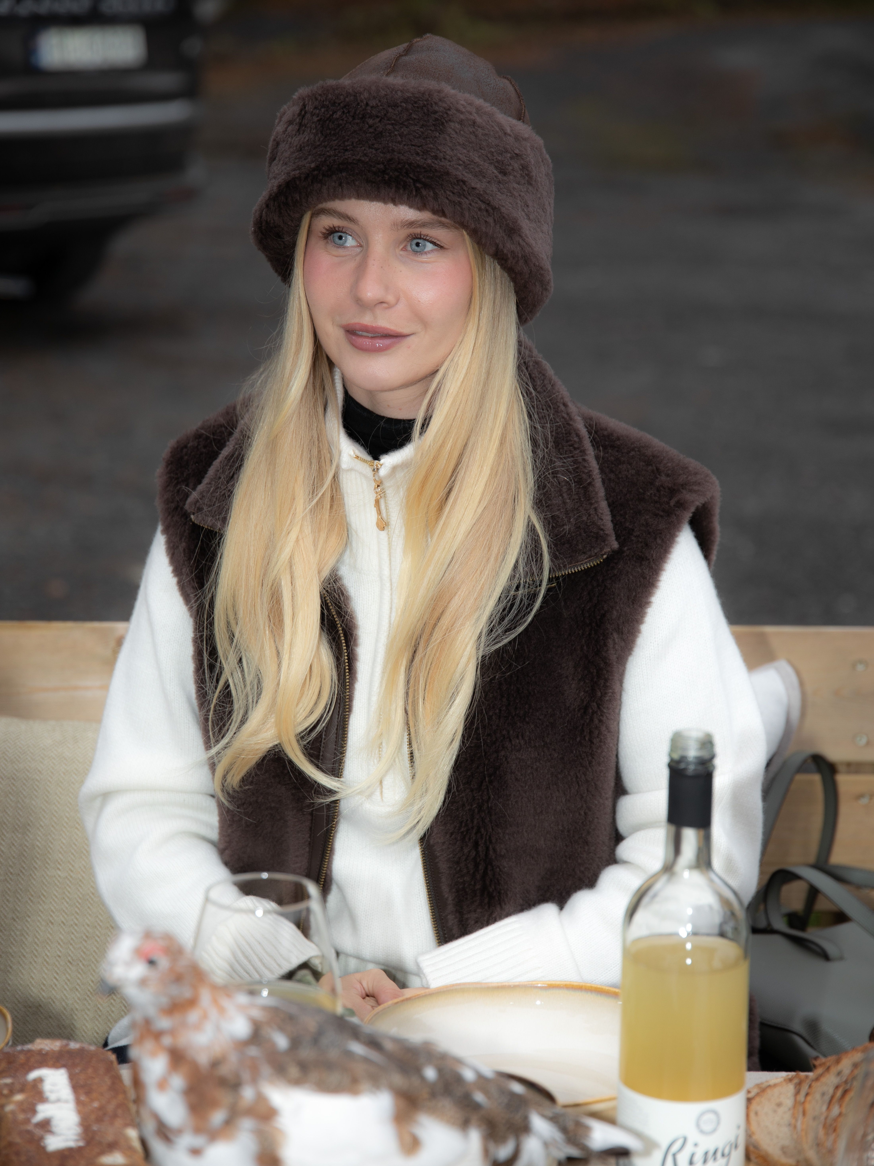 Snøheim Strikkegenser  Snow White