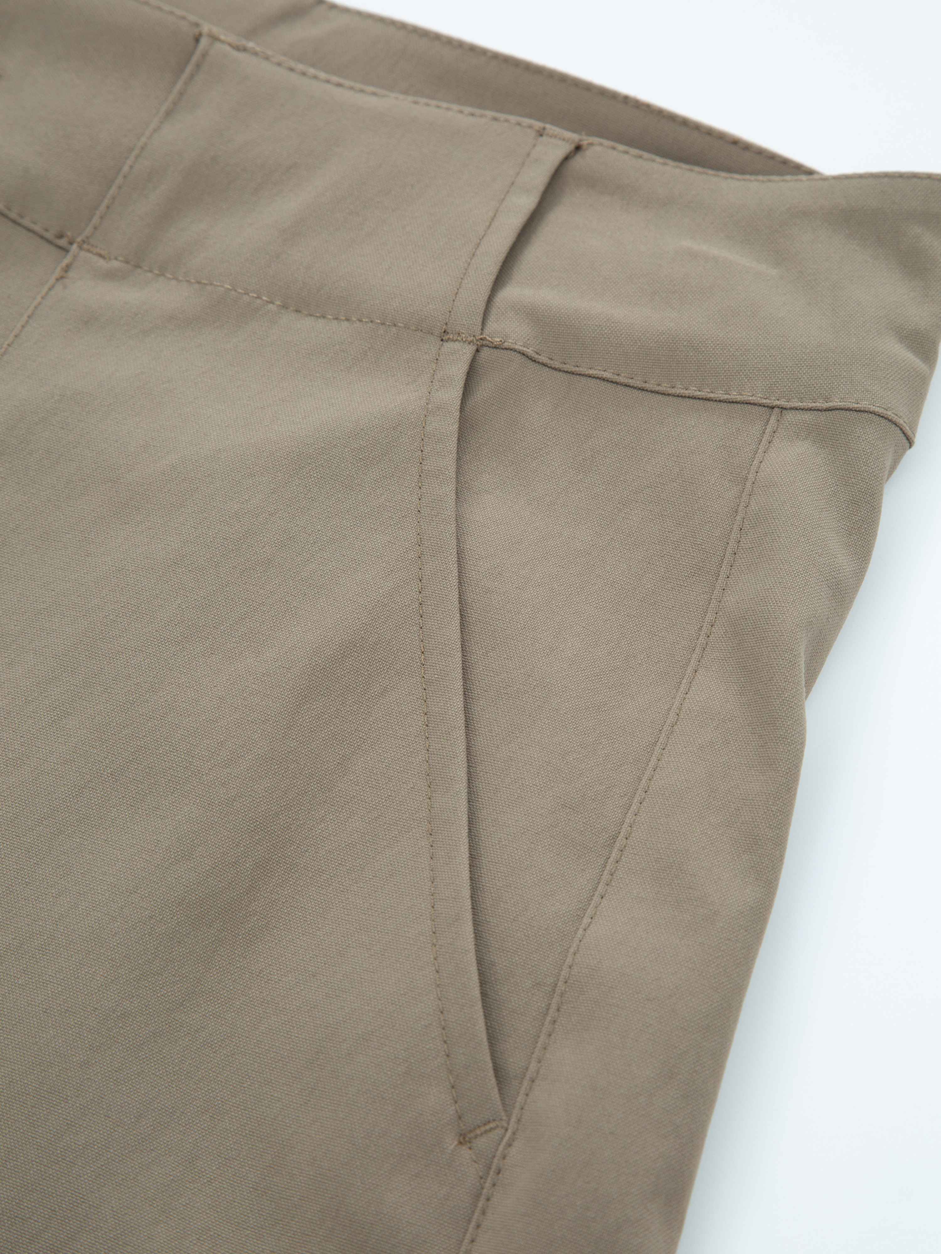 Romsdalseggen Shorts  Driftwood