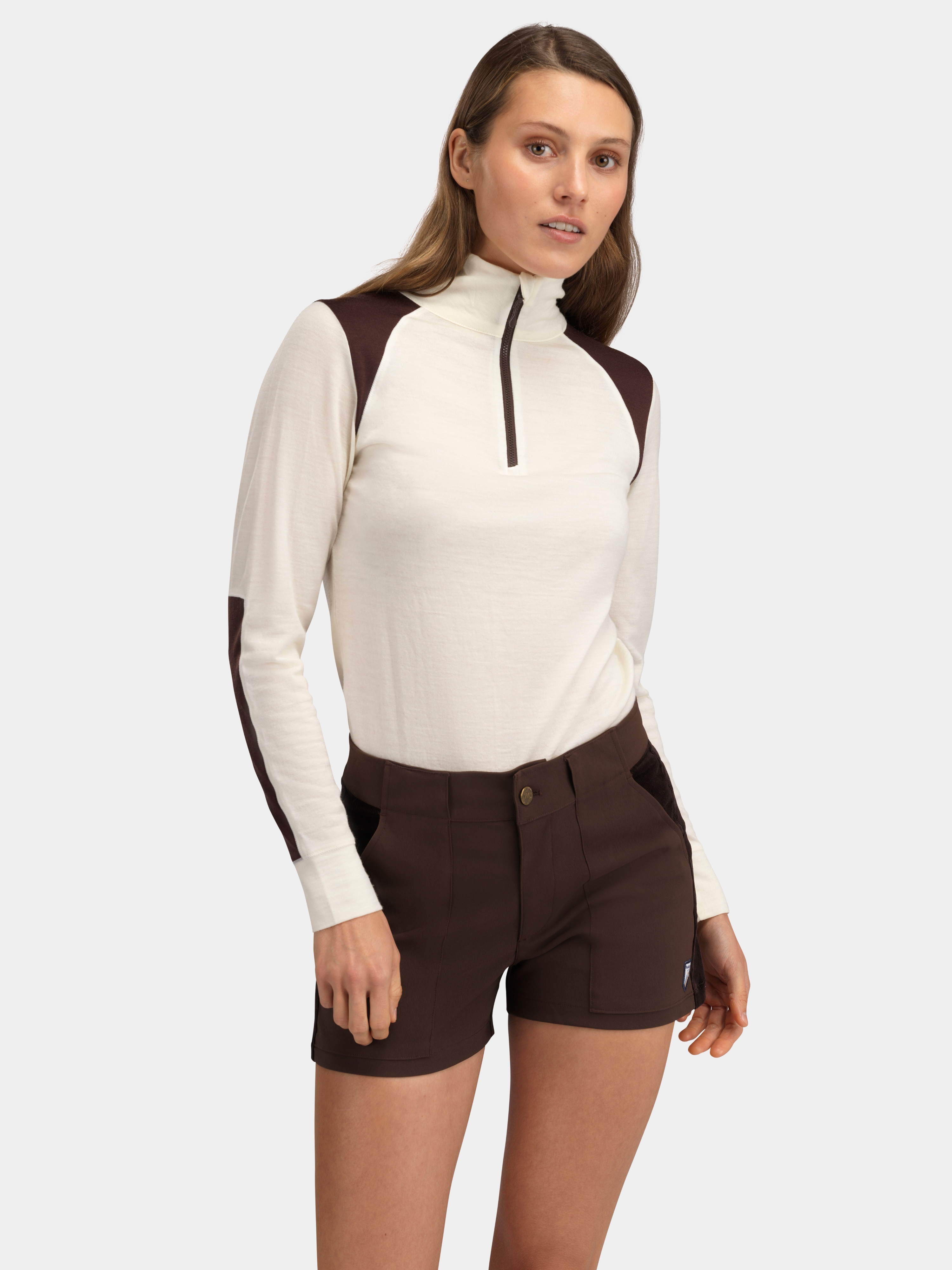 Romsdalseggen 3" Cord Shorts  Hot Fudge