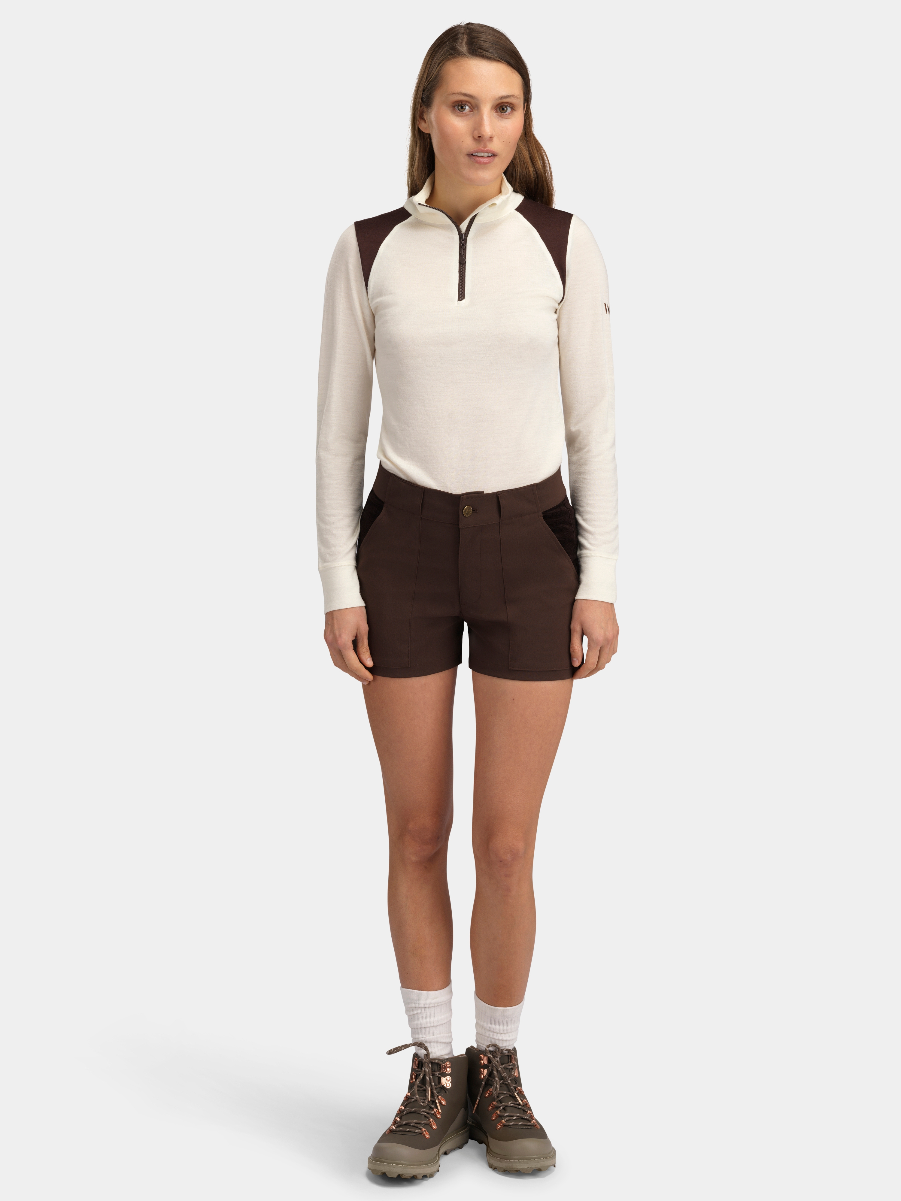 Romsdalseggen 3" Cord Shorts  Hot Fudge